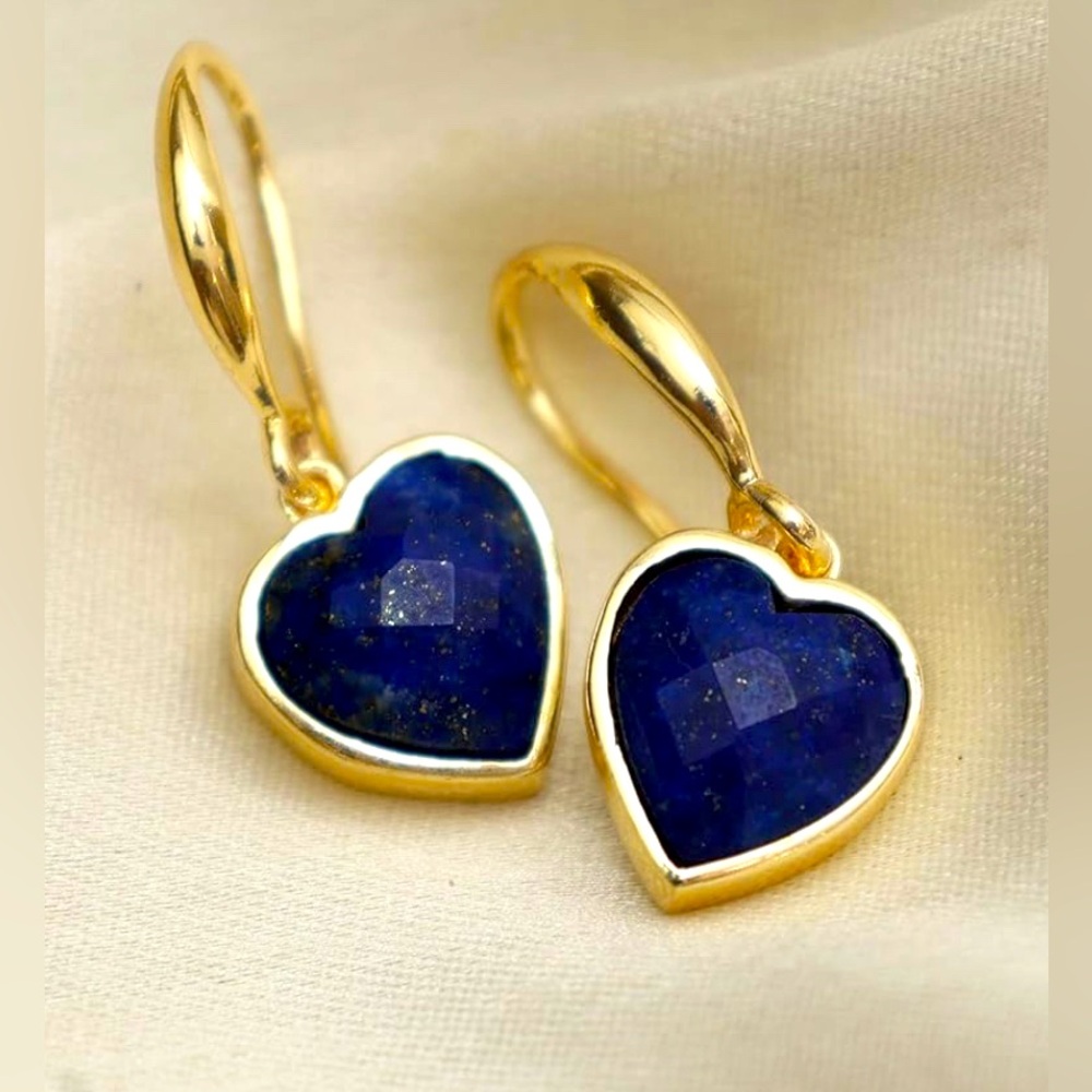 Stunning upscale Neiman Marcus 18KT Gold Vermeil Lapis heart  Drop earrings - Picture 2 of 3